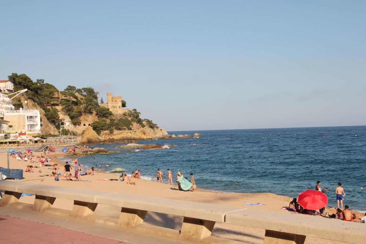 Apartaments Nautic Lloret de Mar Bagian luar foto