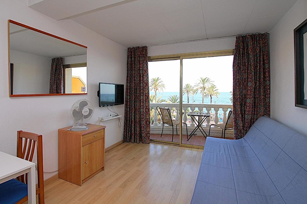 Apartaments Nautic Lloret de Mar Bagian luar foto